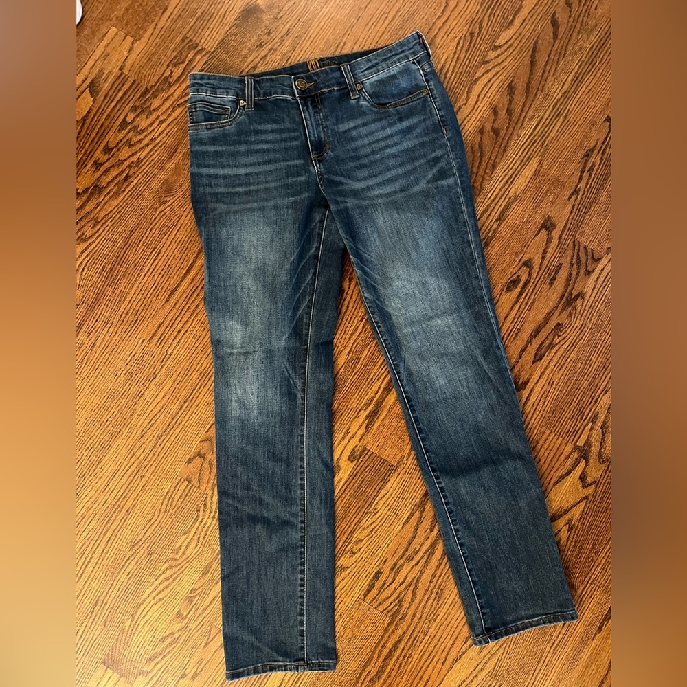 Kut from the Kloth Catherine Boyfriend Jeans Size 8